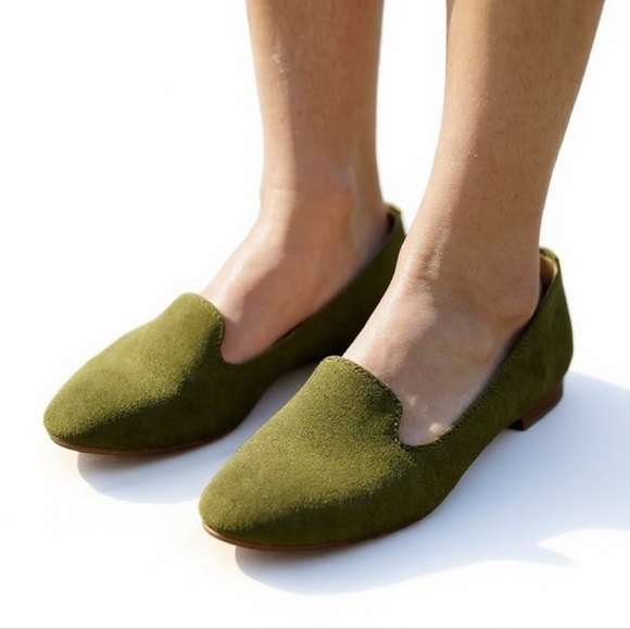 Shoes - HP! NWOT Green suede flats